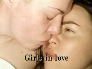 Girls_in_love