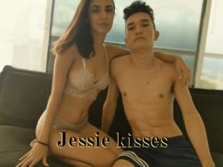 Jessie_kisses