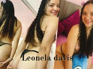 Leonela_davis